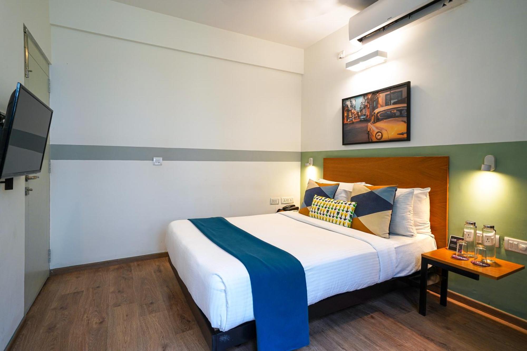 Olive Hotel Magrath By Embassy Group Bangalore Exteriör bild