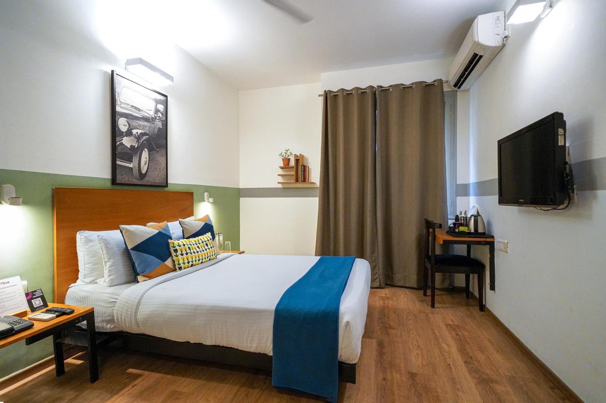Olive Hotel Magrath By Embassy Group Bangalore Exteriör bild