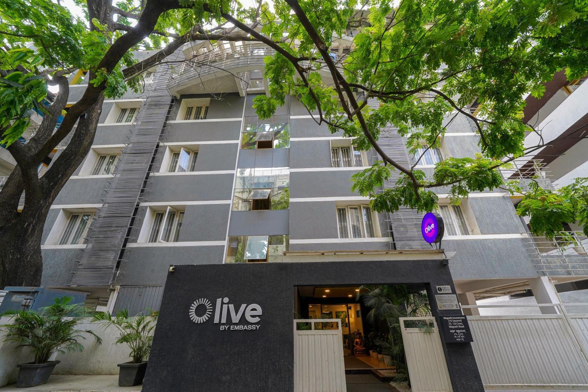 Olive Hotel Magrath By Embassy Group Bangalore Exteriör bild