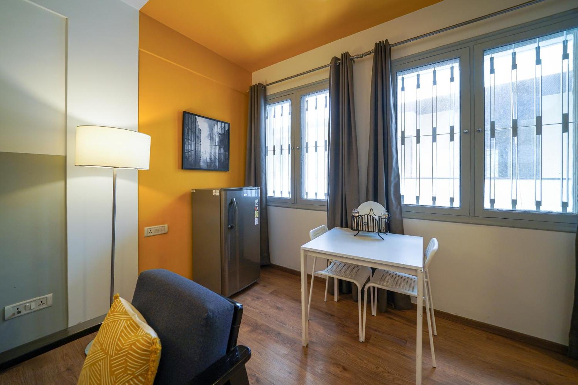 Olive Hotel Magrath By Embassy Group Bangalore Exteriör bild