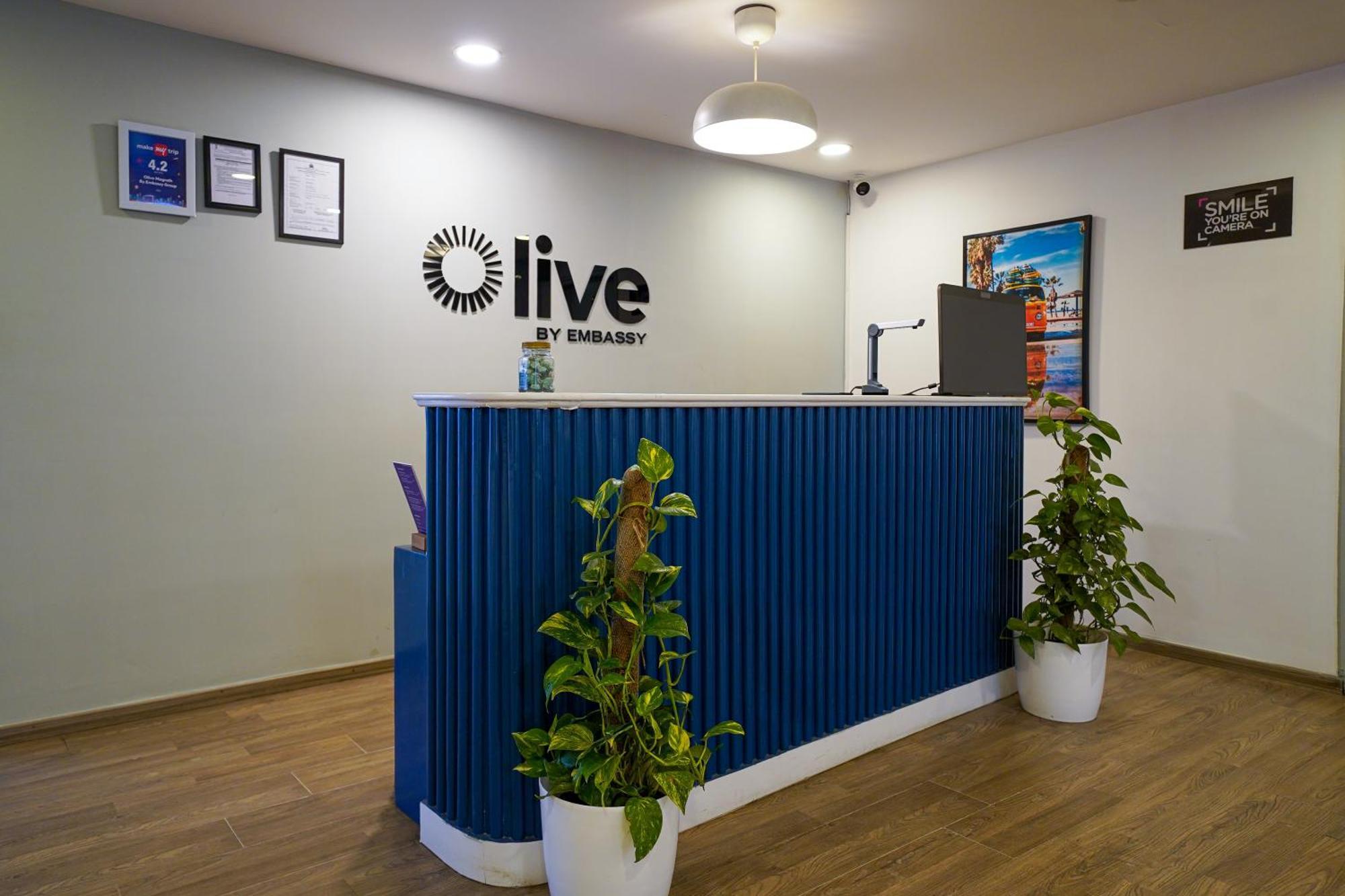 Olive Hotel Magrath By Embassy Group Bangalore Exteriör bild