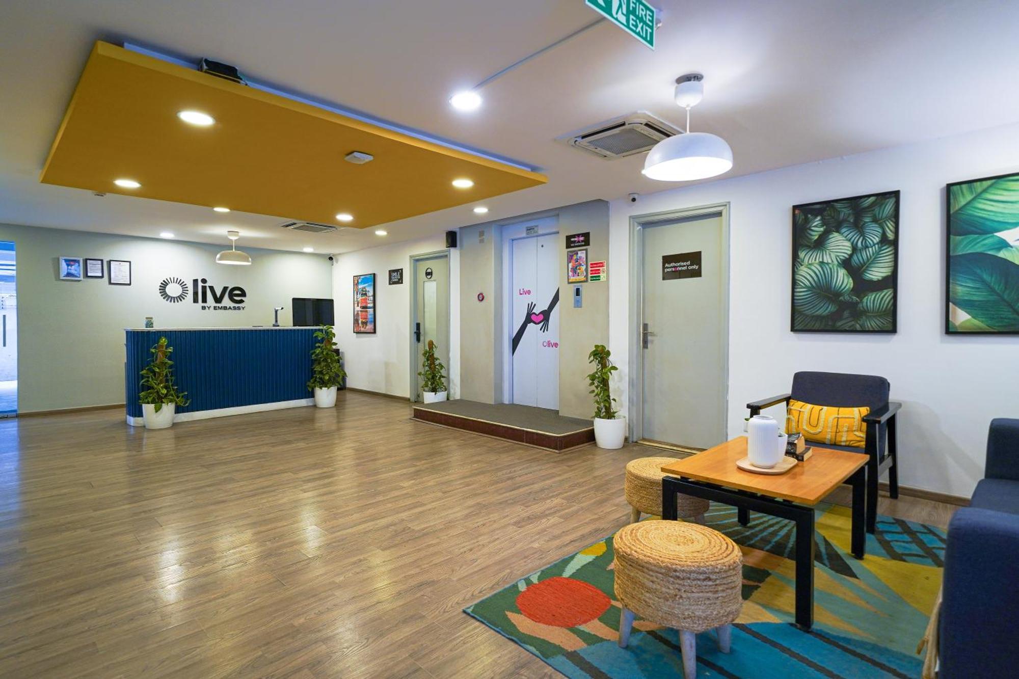 Olive Hotel Magrath By Embassy Group Bangalore Exteriör bild