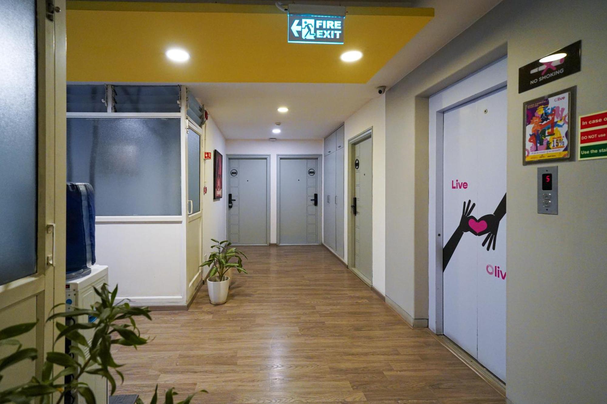Olive Hotel Magrath By Embassy Group Bangalore Exteriör bild